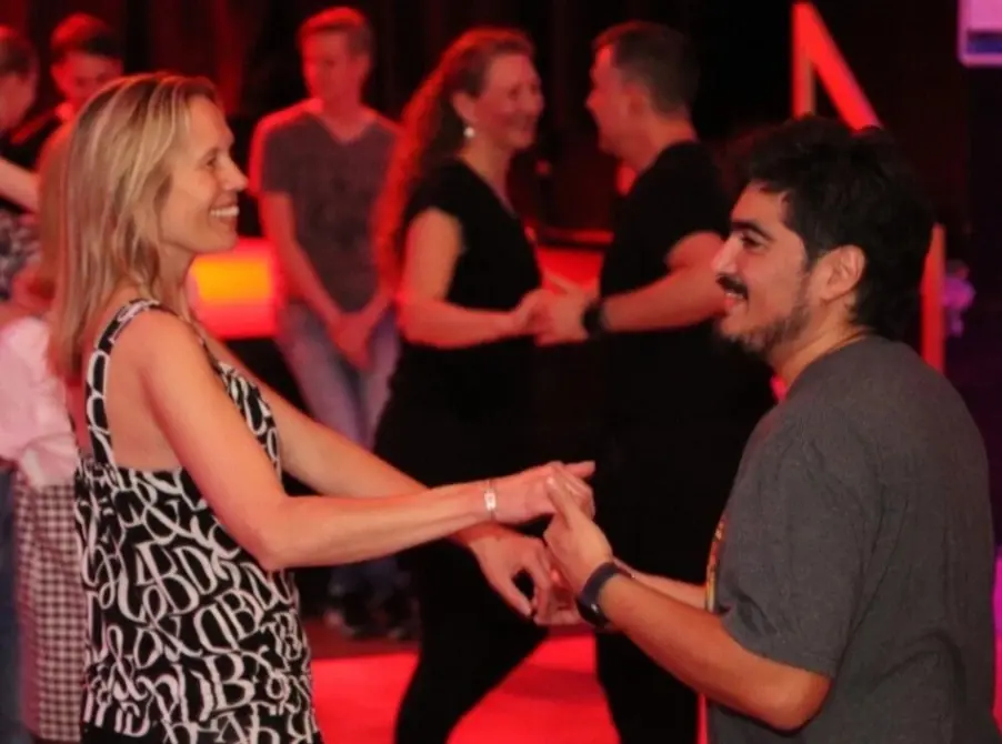 Prova på Salsa & Bachata