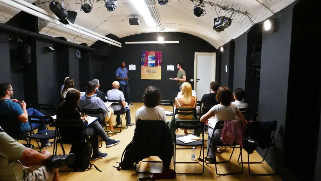 Public Speaking Lab: Parla in pubblico con sicurezza (IT/EN)