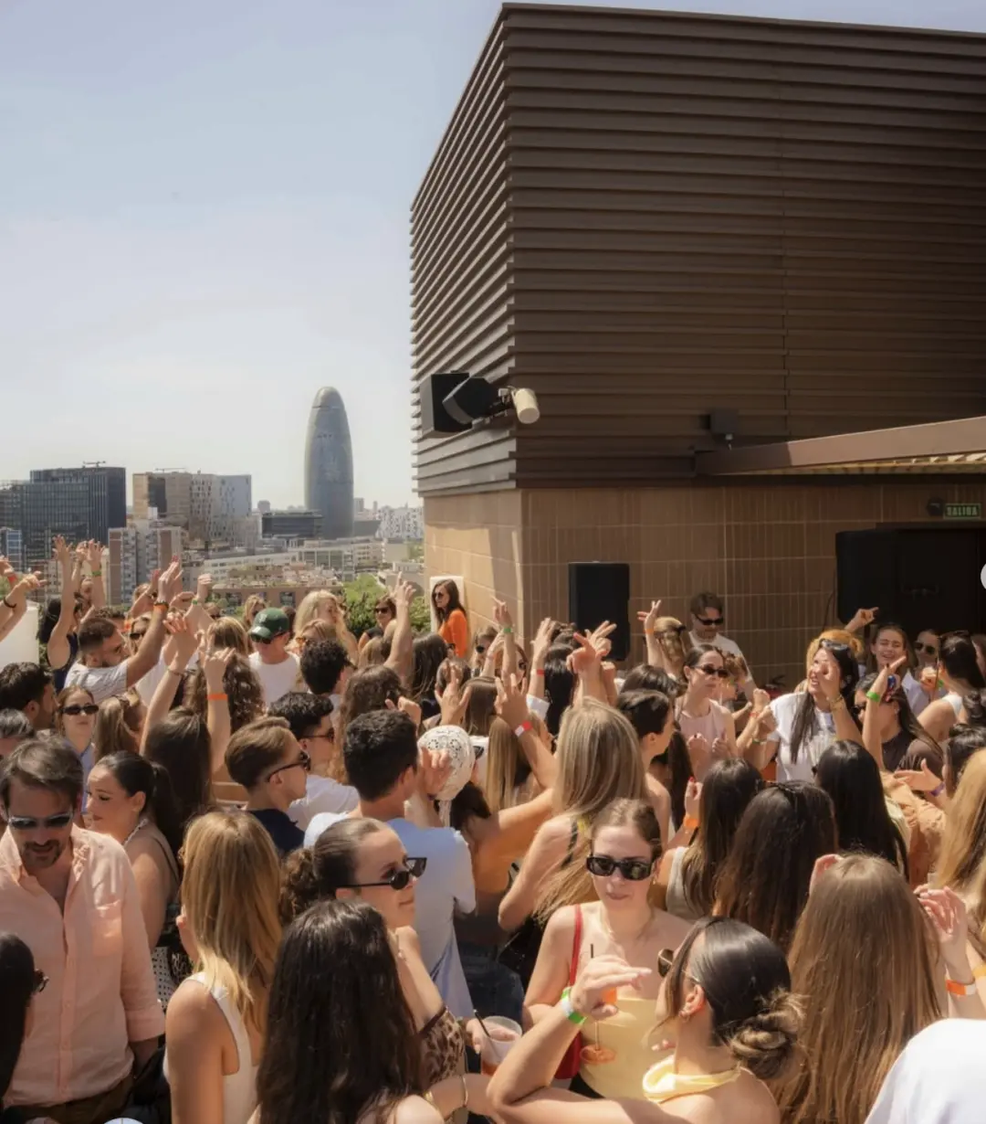 Above You x Moonlab — Sunset Rooftop Sessions at Labtwentytwo