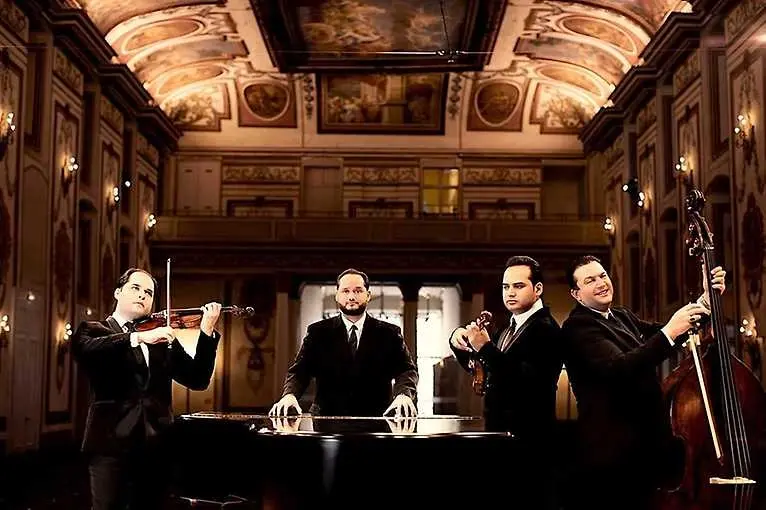 Janoska Ensemble