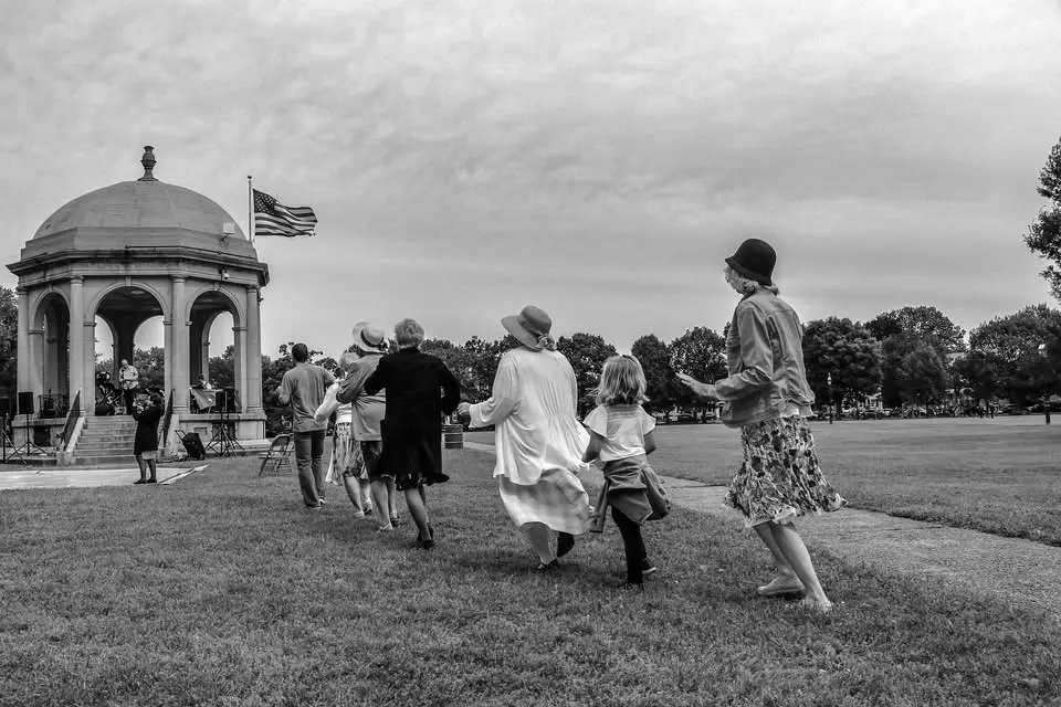 8th Annual Vintage Lawn Party