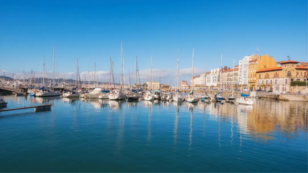Viaje de 2 días: Gijón y los Lagos de Covadonga- 27 y 28 de Junio