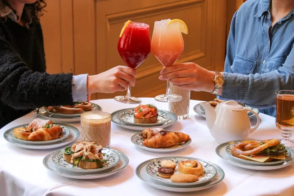 Italiensk brunchbuffé - varje söndag 🇮🇹🍝☕🥐