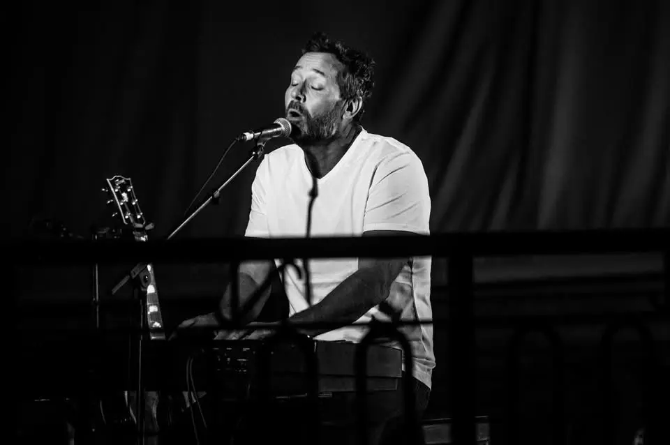 CRAIG HINDS ( SUNDAY LUNCH SHOW)