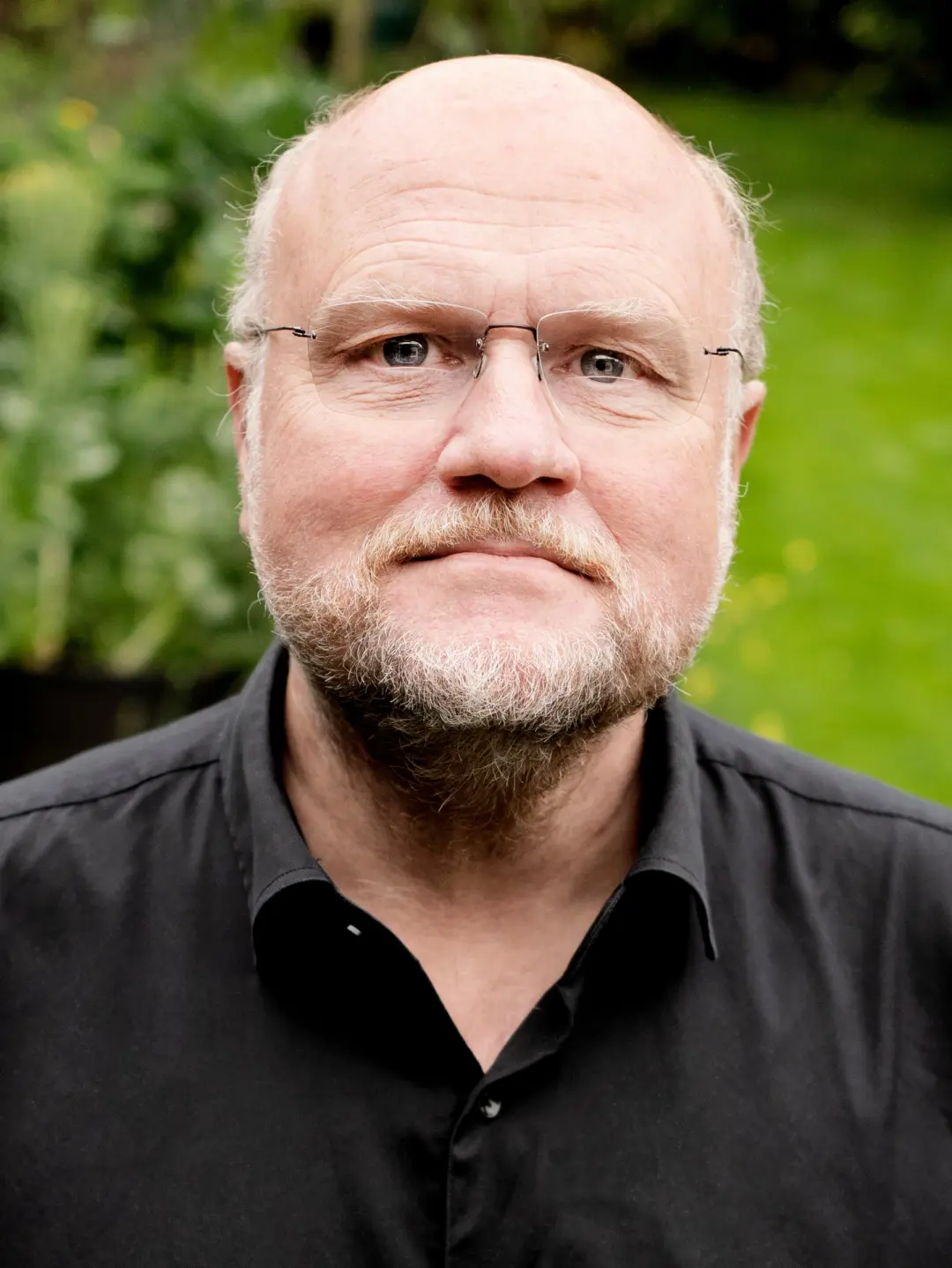 Författarbesök: Ola Larsmo