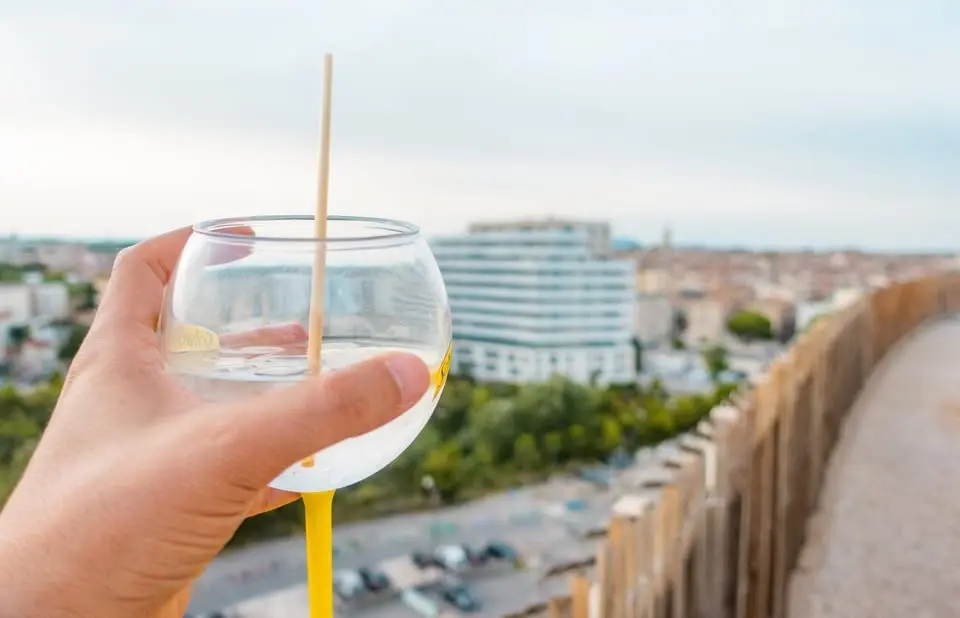 Visite guidée : De la tour de la Babote au Nouveau Saint Roch : apéro au sommet