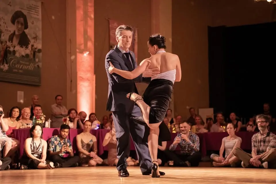 Tango dance classes with Felipe and Ayano at La Bruja, August
