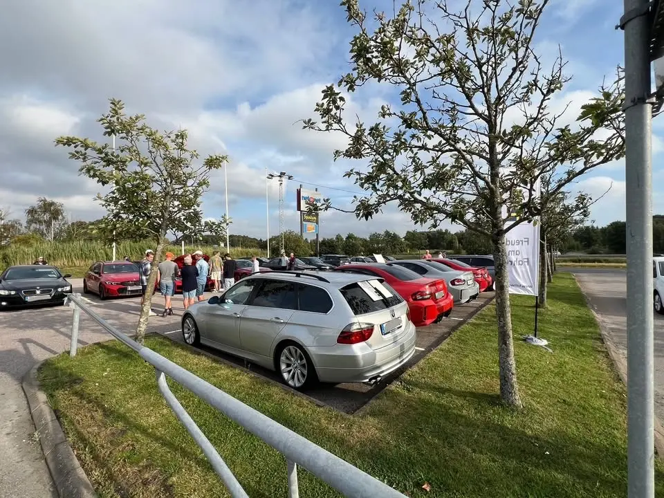 Spontan BMW- & glassträff (Göteborg)