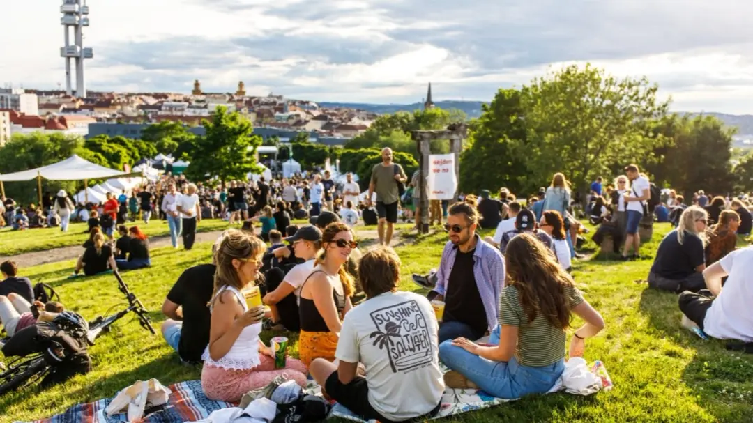 Žižkov Beer Festival 😎🍻 Outdoor Pre-Hoffa Warmup 🌤️