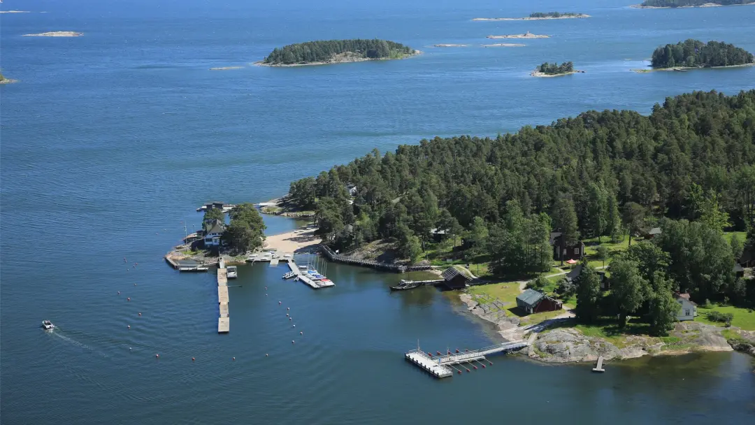 Social Walking Tour: On An Island