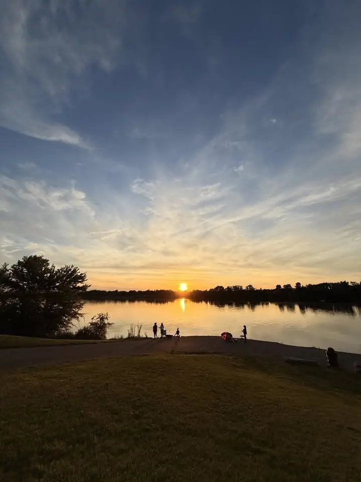 Sunset Paddle - Eastwood Lake