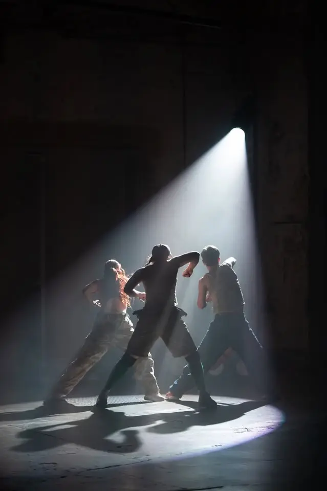 The Butterfly Who Flew Into the Rave / Oli Mathiesen, Lucy Lynch och Shavron Mortimer