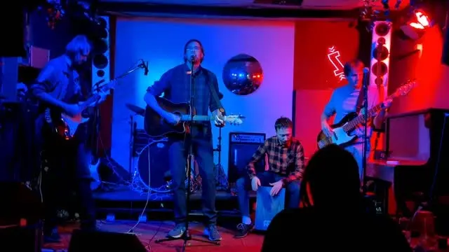 Solitary Men Live