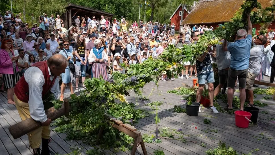 Midsommarfirande på Hallandsgården