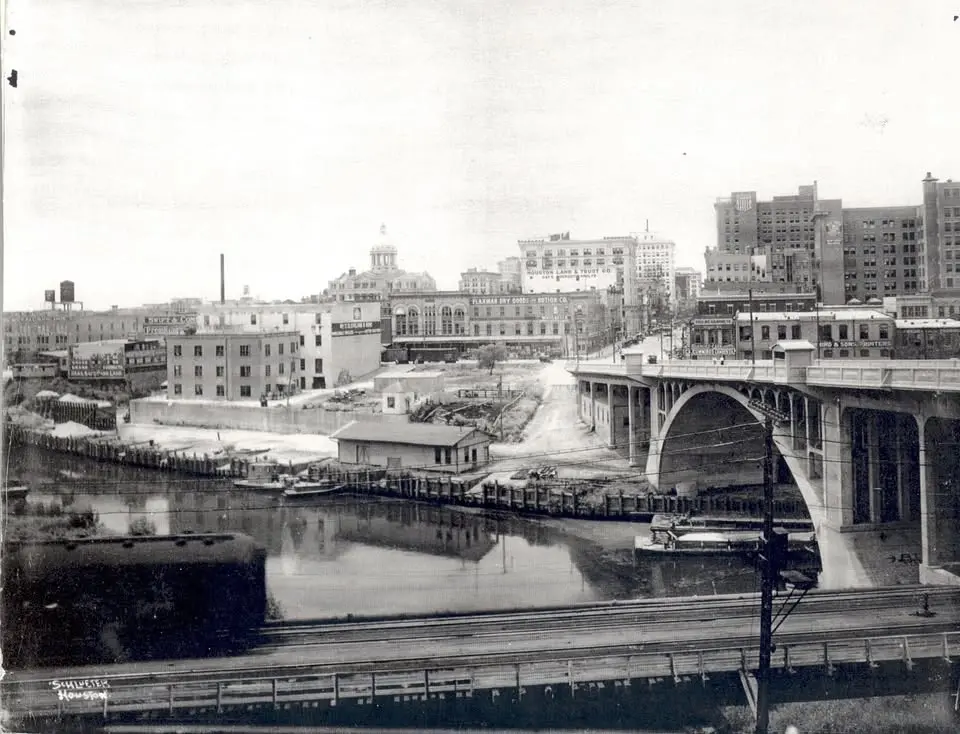 Buffalo Bayou Cruise: History