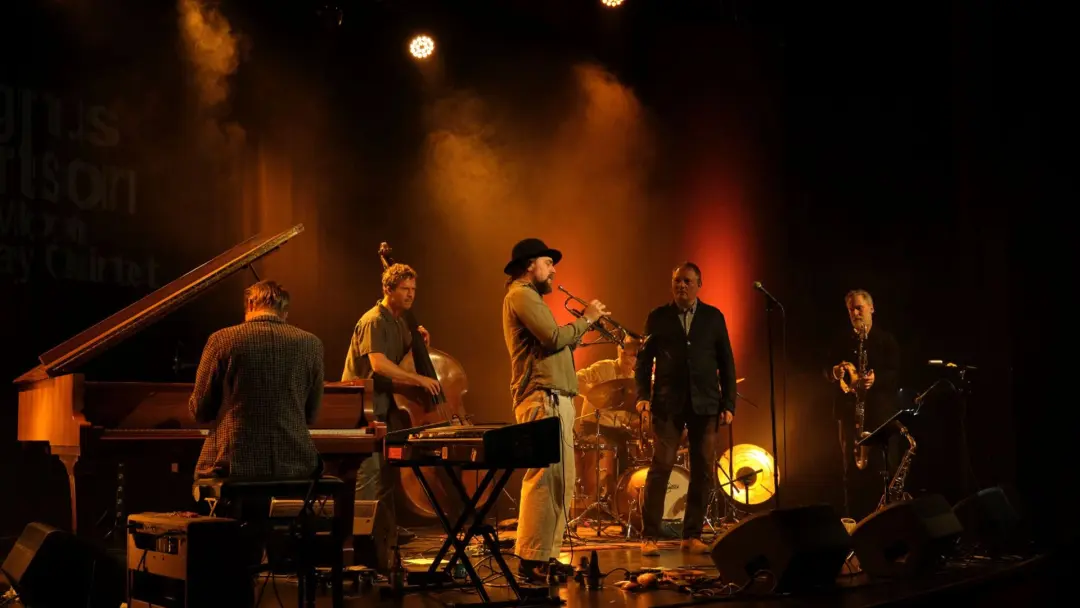 Magnus Carlson & The Moon Ray Quintet