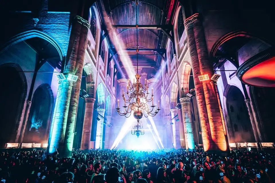 80s, 90s & 00s Silent Disco inside Hexham Abbey - SIGN UP NOW! 🚀