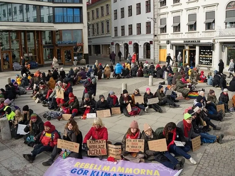 Mamma, lärare och aktivist
