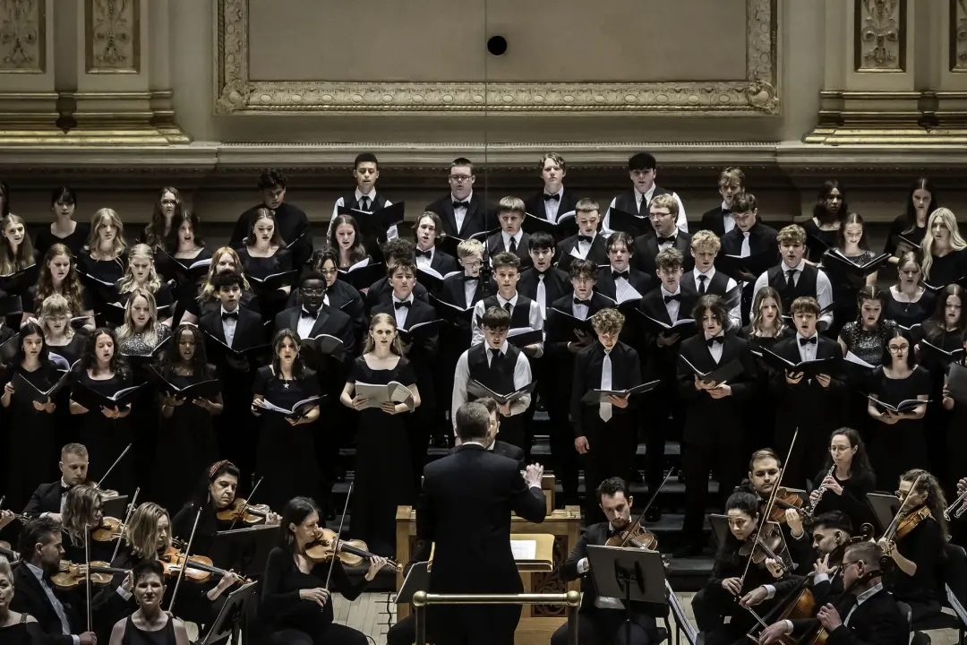 New England Symphonic Ensemble plays Brahms, Nichols, Blevins and Fusco