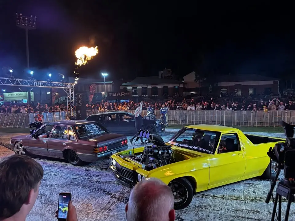 OLD SCHOOL MEET 