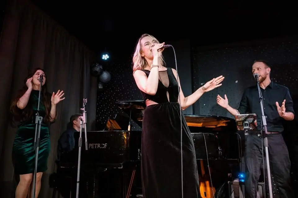 Veronika & The band