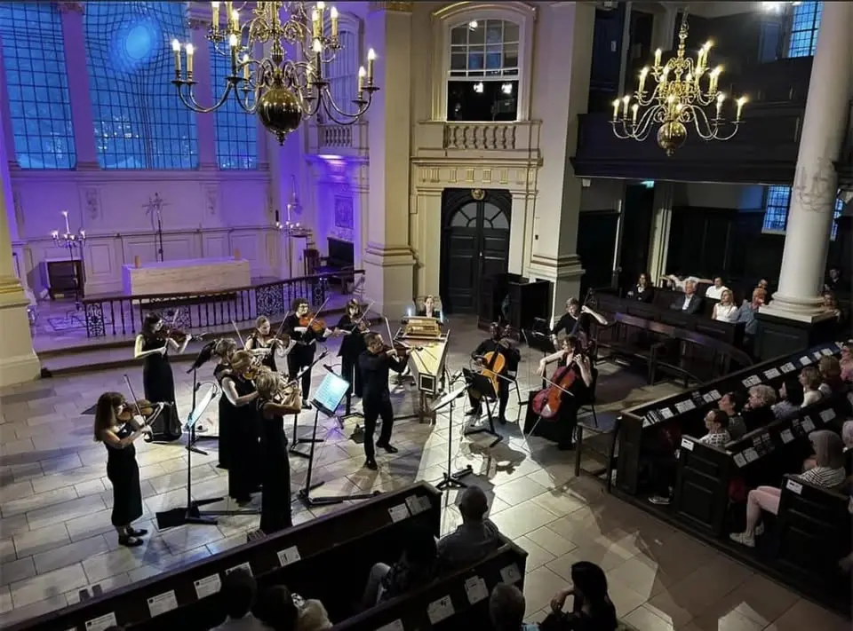 Trafalgar Sinfonia : Vivaldi - The Four Seasons by Candlelight