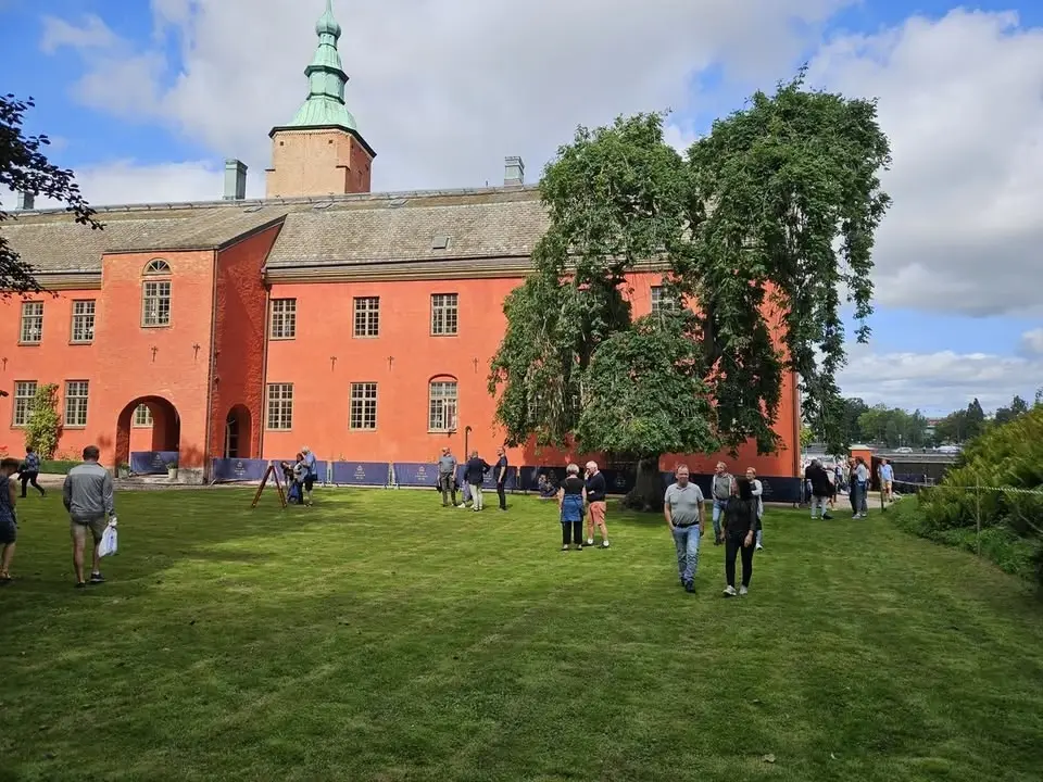 Visning av Slottsträdgården