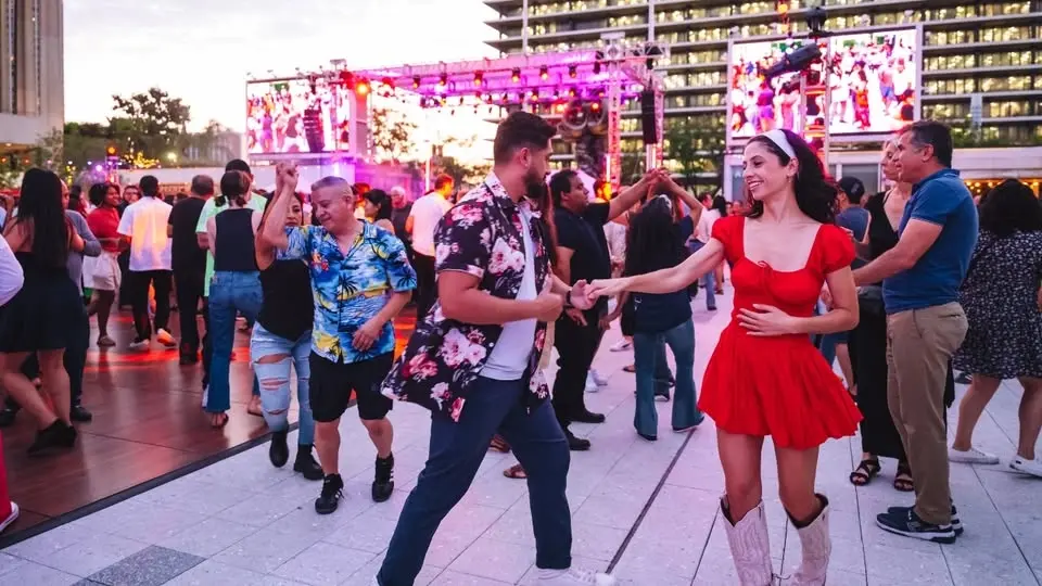 Cumbia Dance DTLA🌹