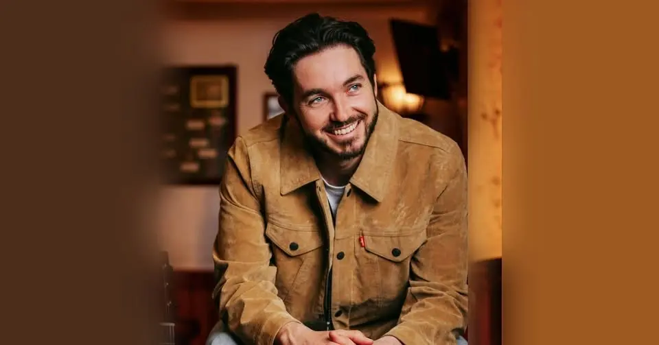 Luke Bayne (C&W star) supported by Echo Road