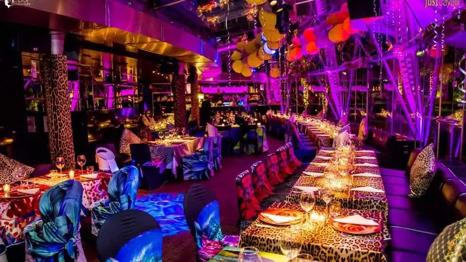Domenica super Aperitivo + brindisi di gruppo 10 € 🎉