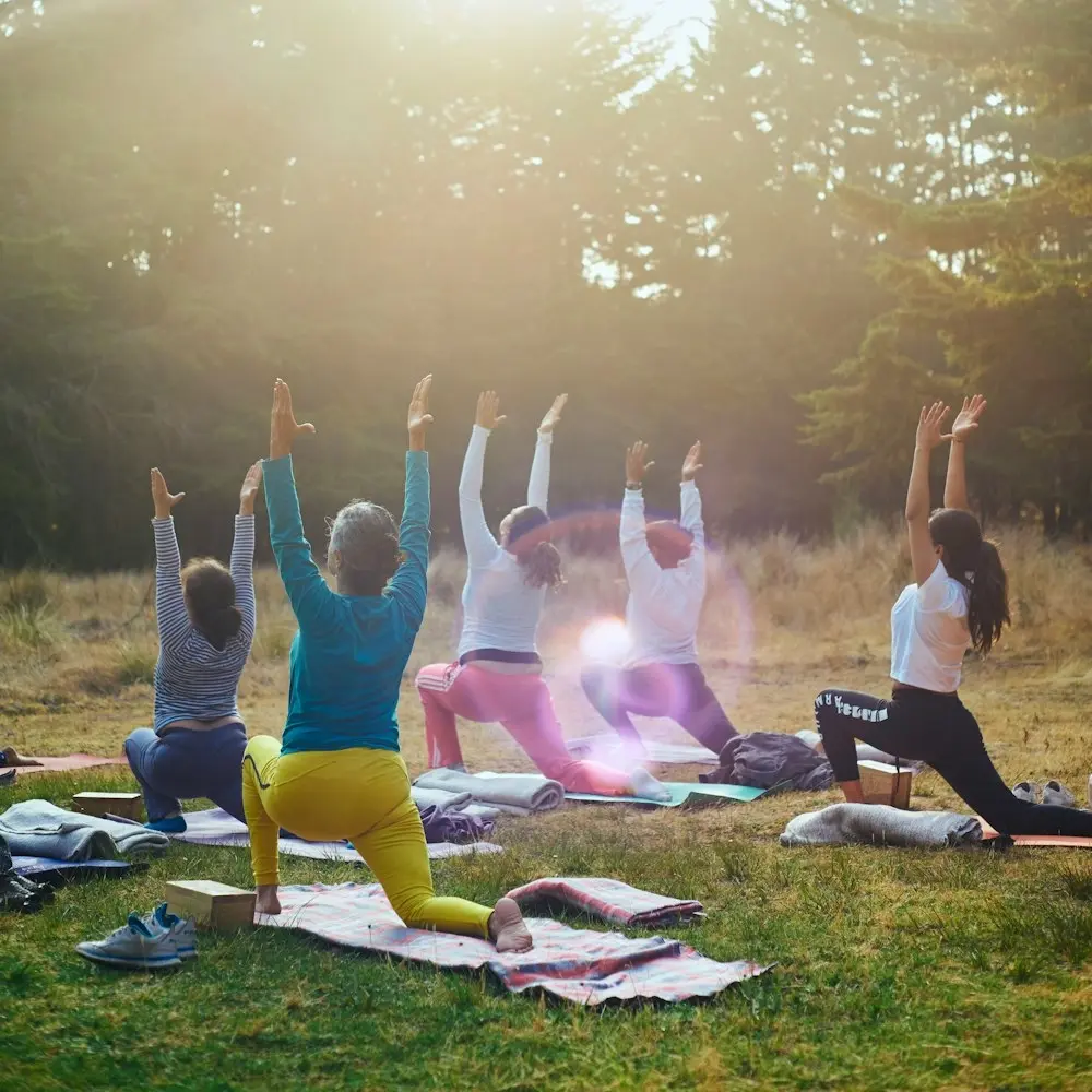 Sunset Yin Yoga & Apero