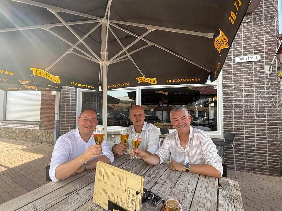 🍻 DE 3 DV’S TRAKTEREN PITTEM! 🍻