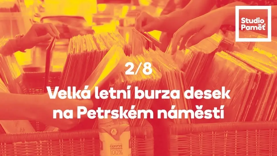 Velká letní burza desek na Petrském náměstí
