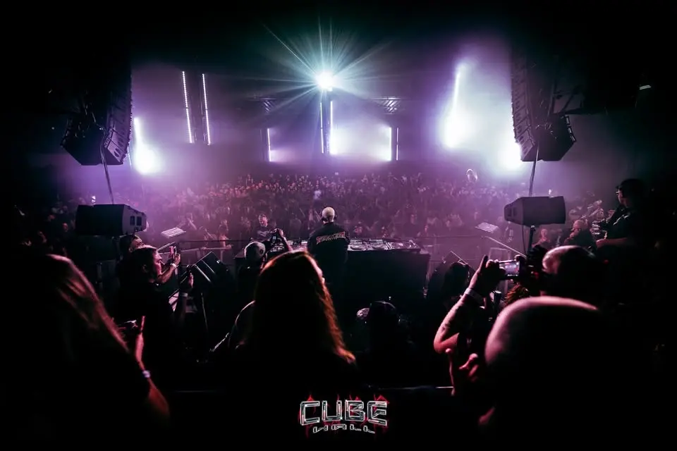 CUBE ≡ HALL l Two Stages 2027