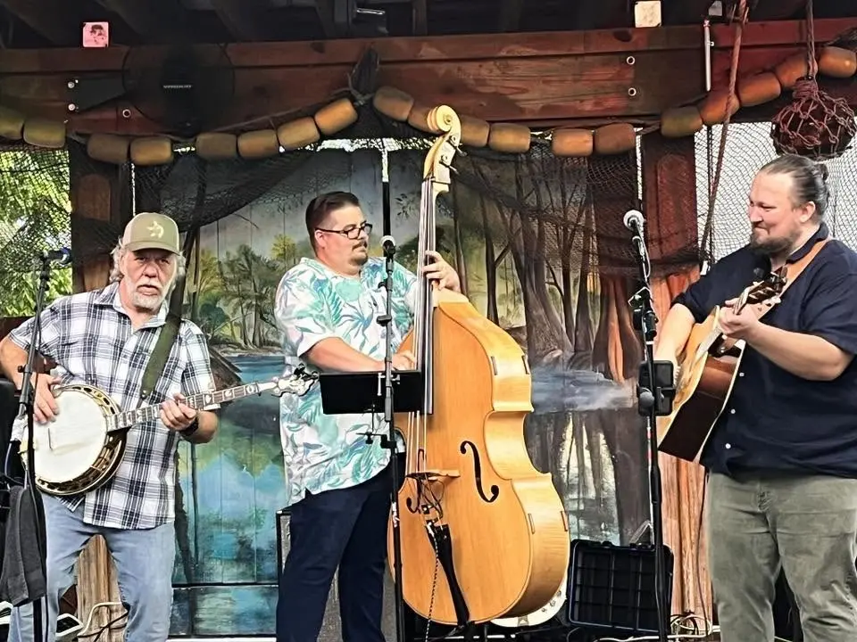 The Jasper Smitty Acoustic Trio | The Bull