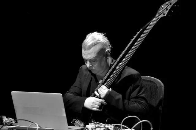 Performance sonore - KASPER T. TOEPLITZ