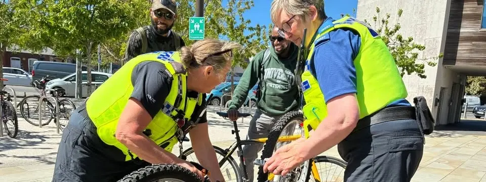 🚲 Free cycle security marking and Bike Doctor in Commercial Road 🚲