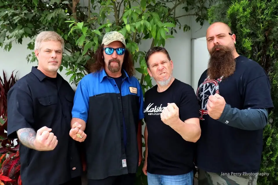 D.R.I. + Supports