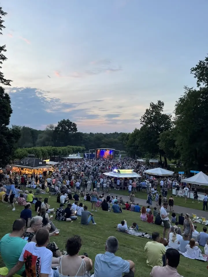 Die große 80er/90er/2000er Party mit dem NDR 1 Niedersachsen