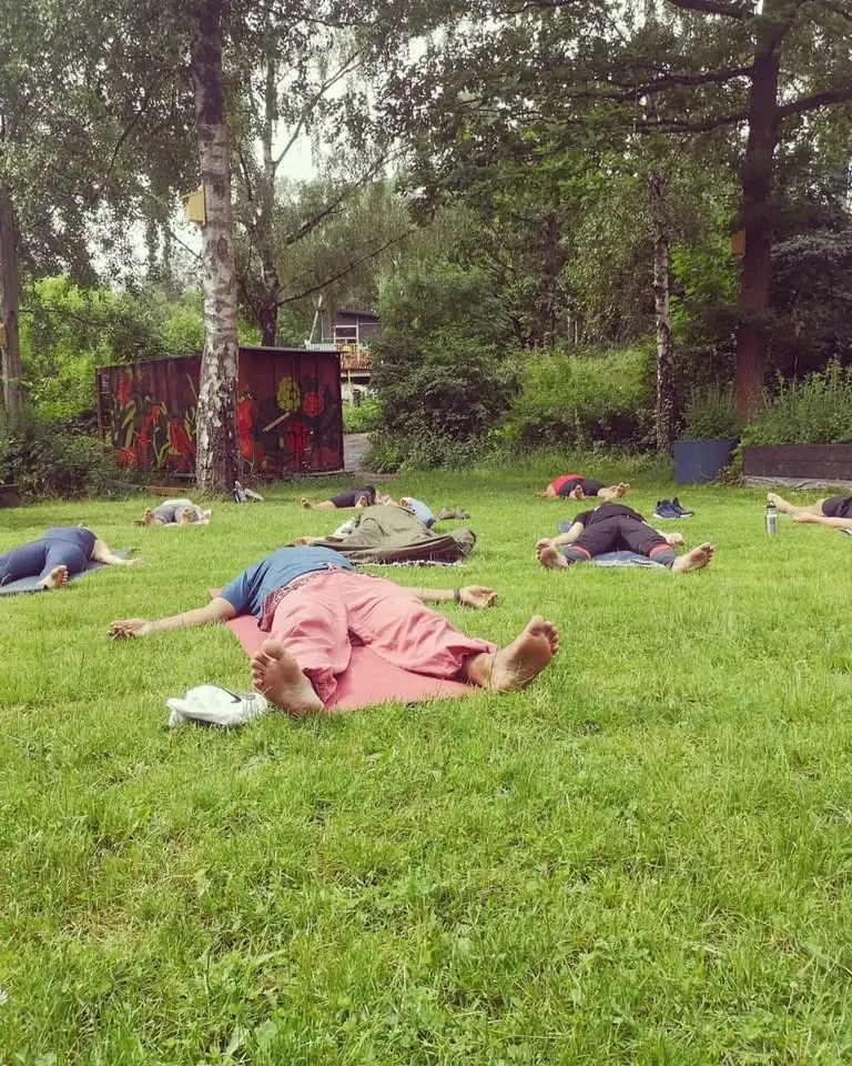 Yoga i Naturen