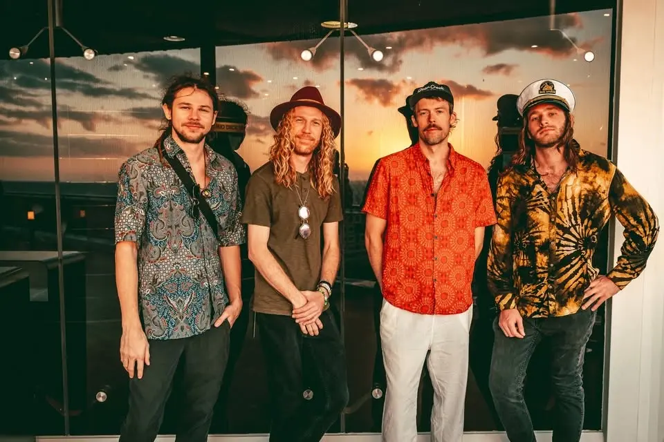 Dizgo & Hot Like Mars at Hook & Ladder | 8/19