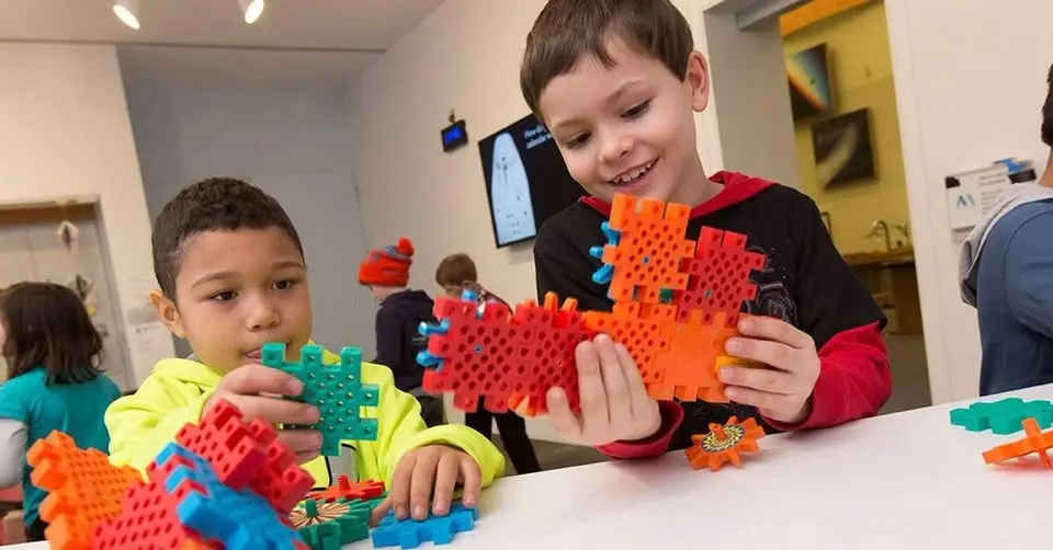 BLINK: Creative Play in TOTE Kid Space
