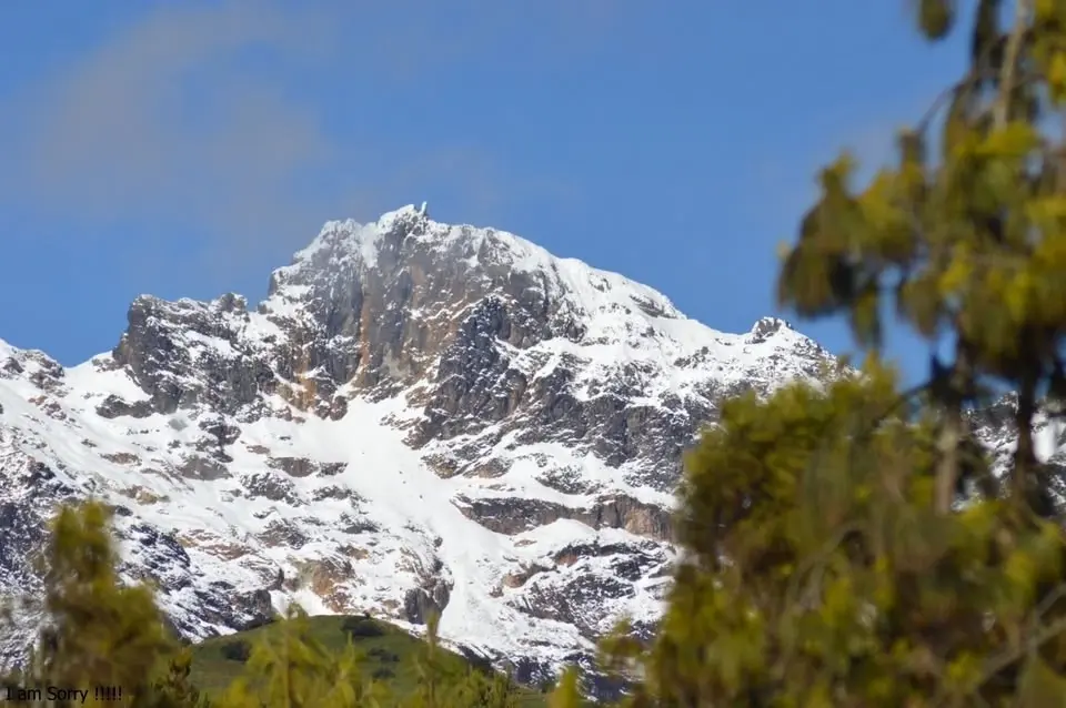 Carihuayrazo Trail