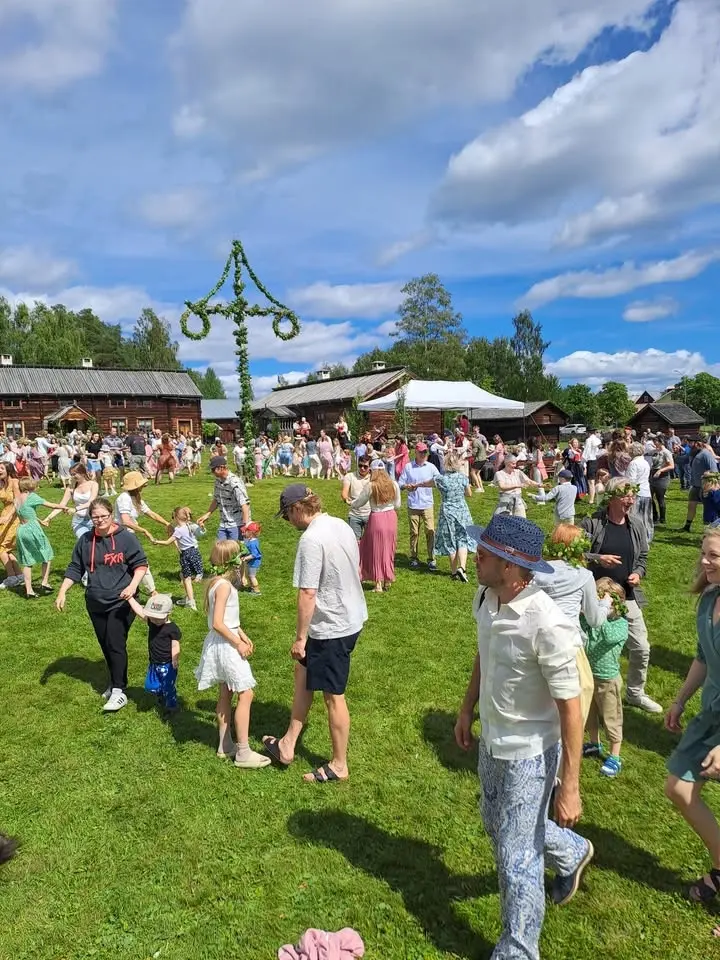 Midsommar på Delsbo Forngård