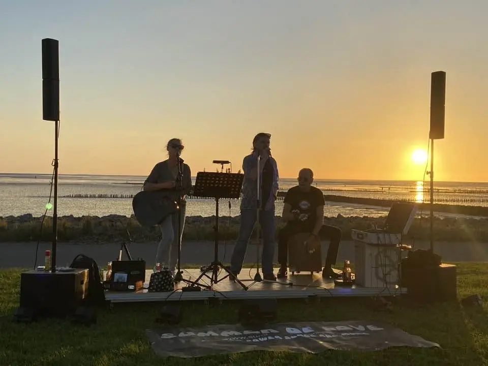 Biergarten Konzert: Summer of Love