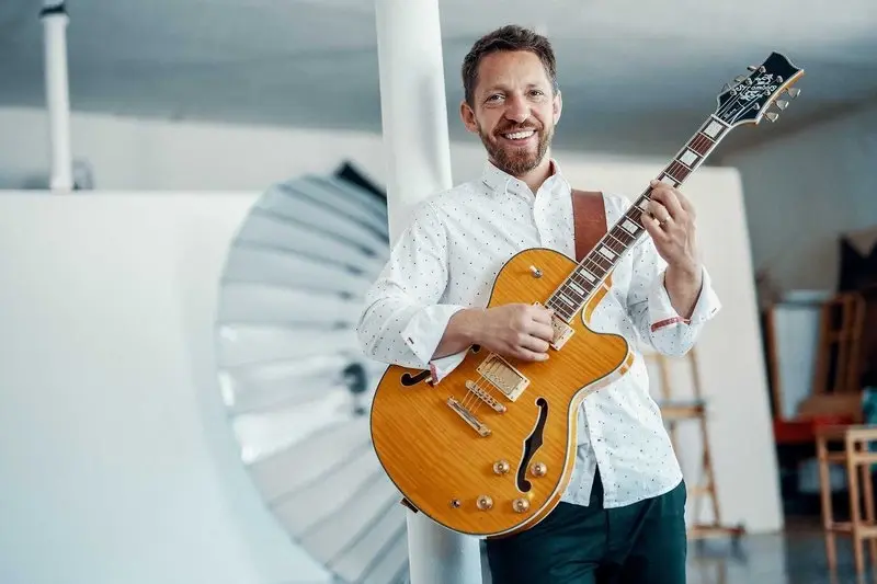 Jazz Dialogue: Libor Šmoldas & Max Light