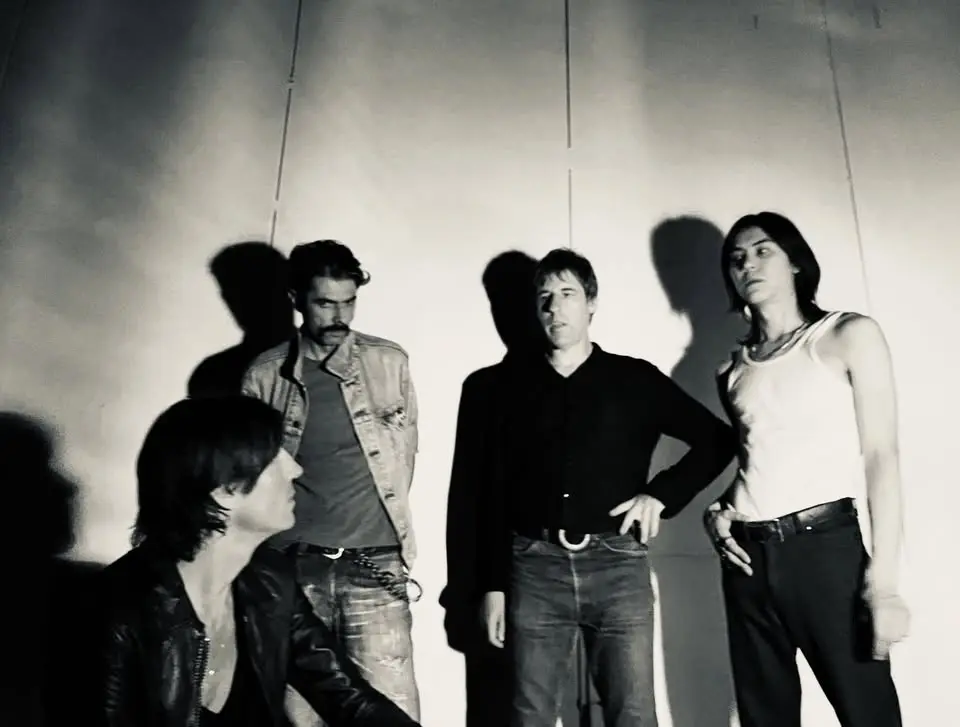 DION LUNADON (Explosive Garage Punk)