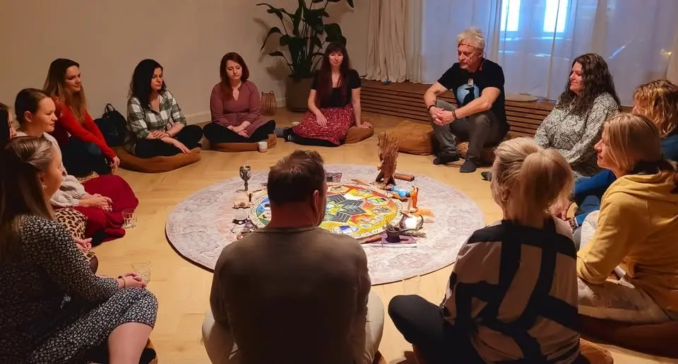 COMMUNITY MEDICINE CARD READING - HELSINKI