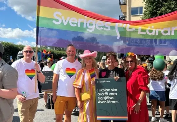Ladda upp inför prideparaden med Sveriges Lärare