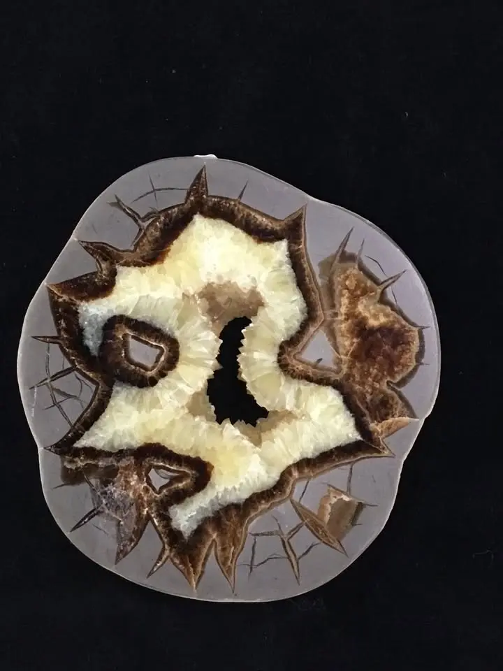OMGS Gem, Mineral, and Fossil Show